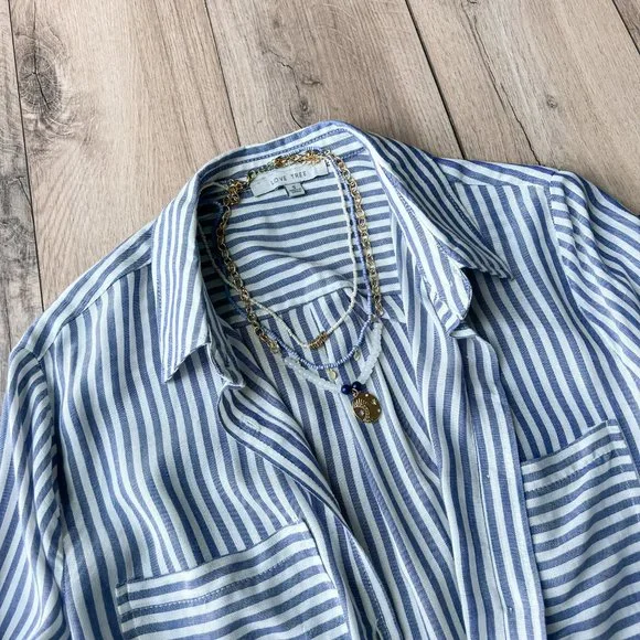 THE MONICA BLUE BUTTON UP BLOUSE - Picture 7 of 8